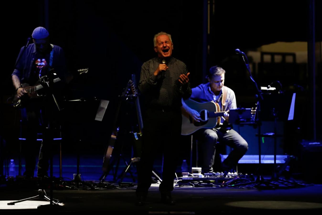 Víctor Manuel convierte al Tío Pepe Festival en una máquina del tiempo