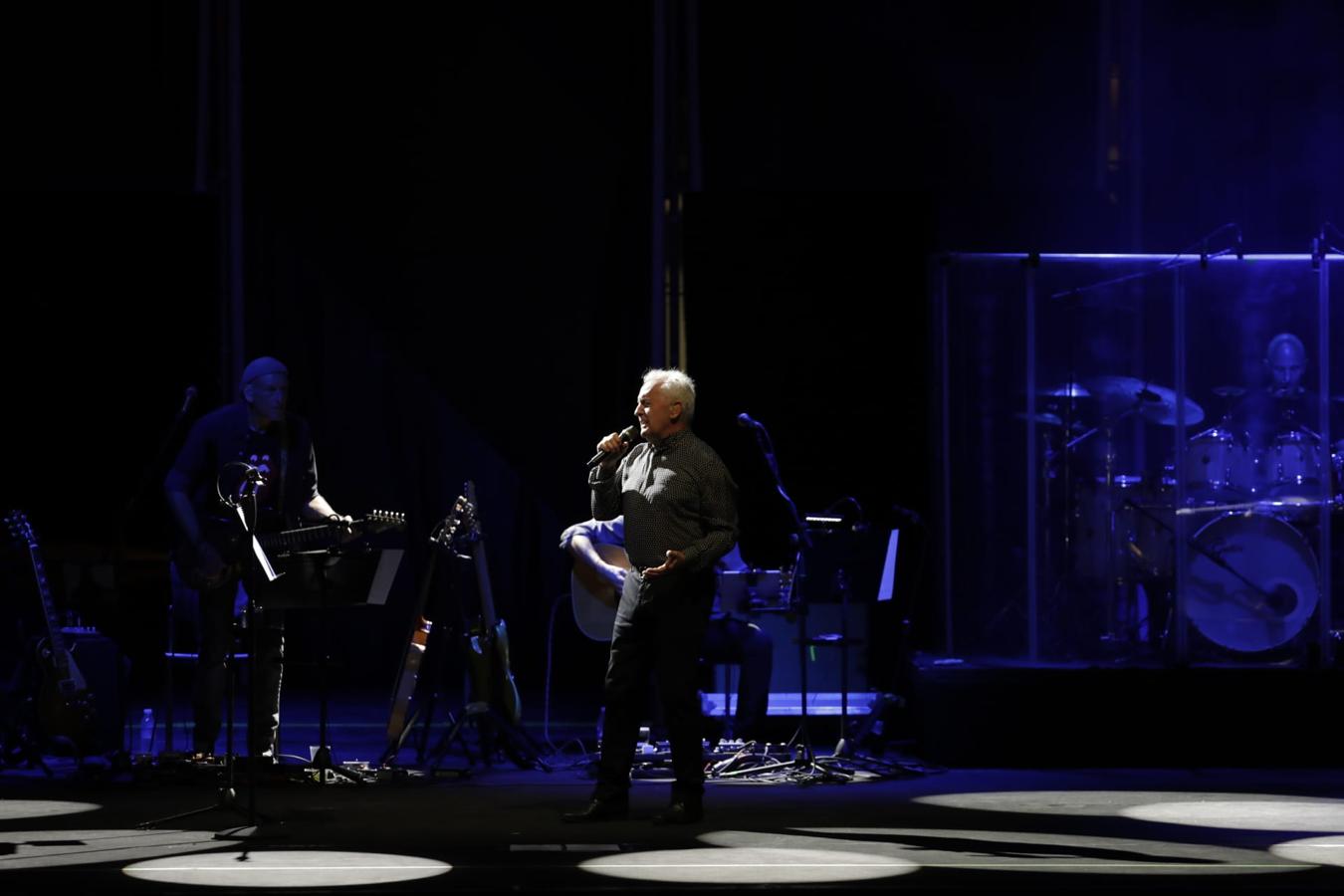 Víctor Manuel convierte al Tío Pepe Festival en una máquina del tiempo