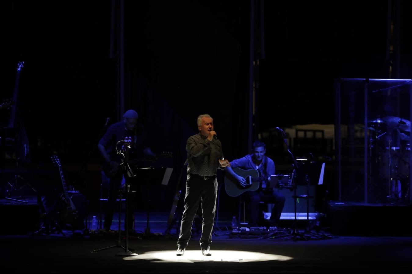 Víctor Manuel convierte al Tío Pepe Festival en una máquina del tiempo