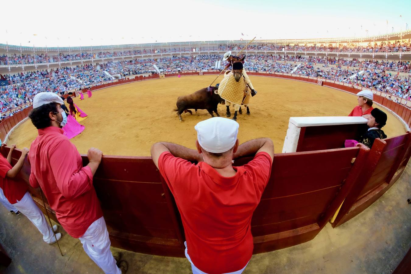 Toros en El Puerto:El Juli, Daniel Luque y Juan Ortega