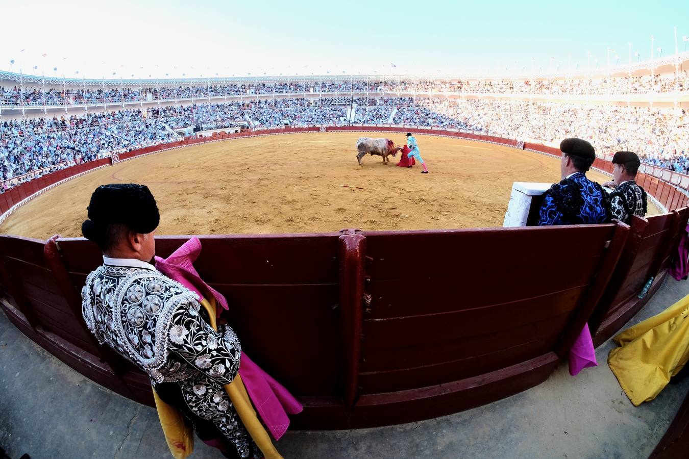 FOTOS: Morante, con seis toros de Prieto de la Cal en El Puerto