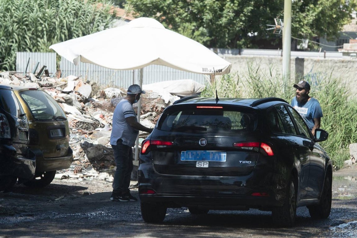 Así viven los habitantes del sector de Perales del Río en la Cañada Real