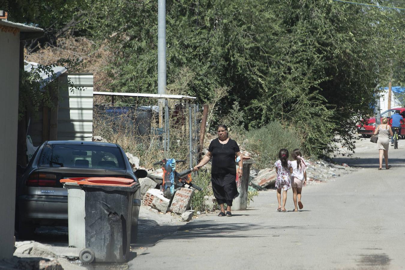 Así viven los habitantes del sector de Perales del Río en la Cañada Real