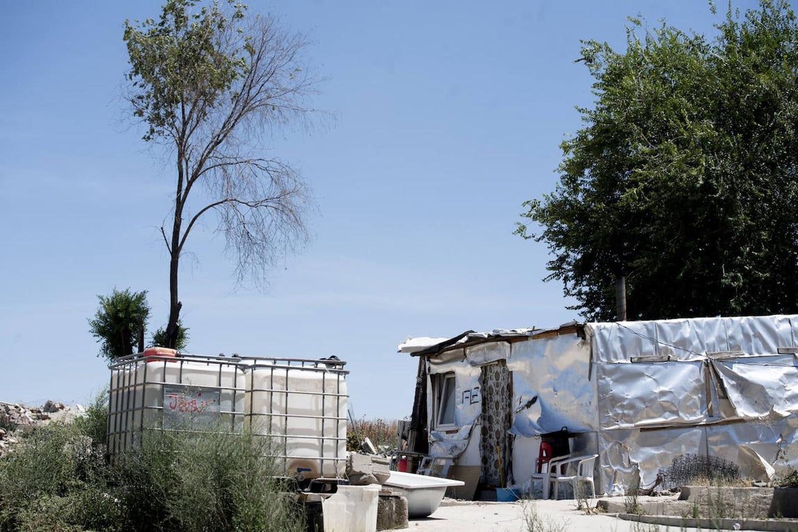 Así viven los habitantes del sector de Perales del Río en la Cañada Real