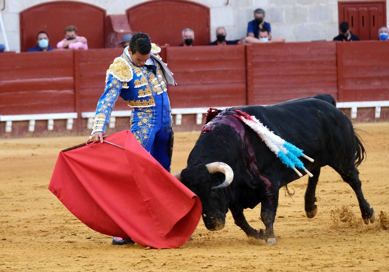 Pablo Aguado y José  María Manzanares,  en el mano a mano de El Puerto de Santa María