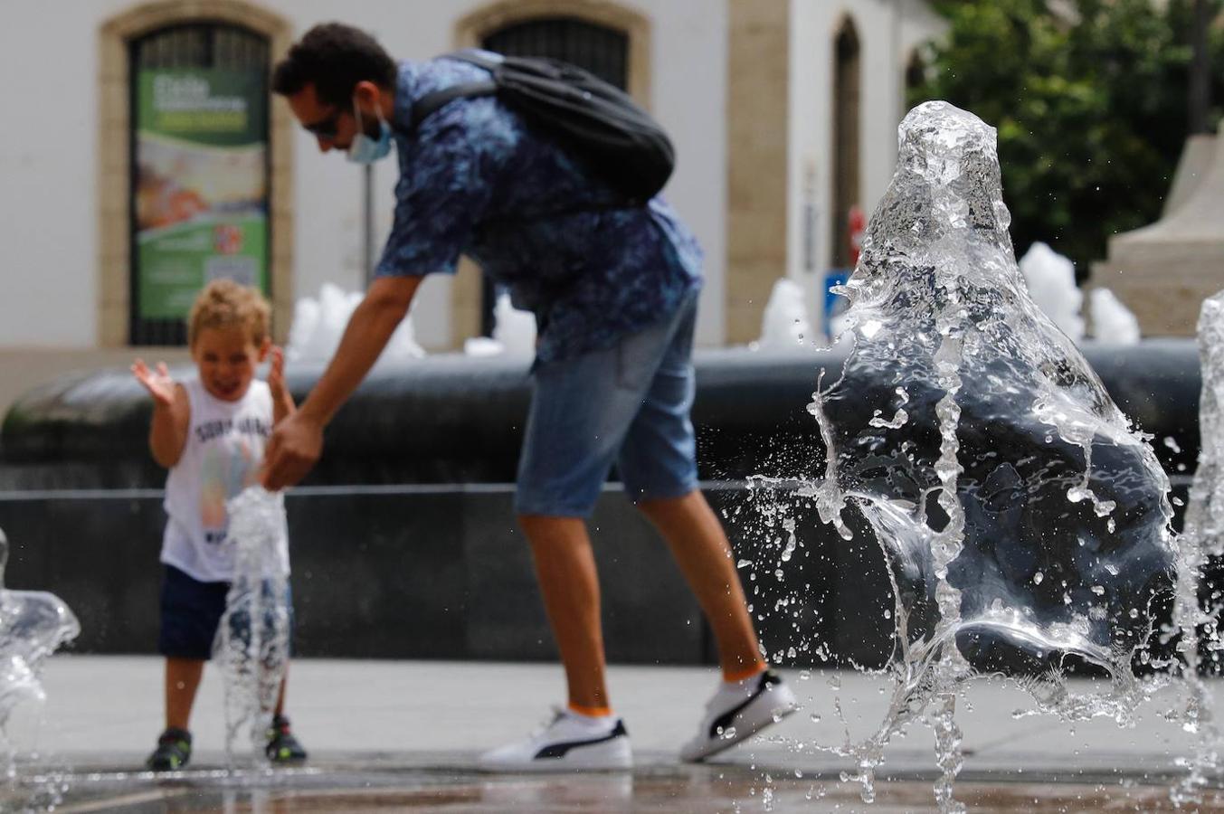 En imágenes, Córdoba se prepara para la gran ola de calor del verano