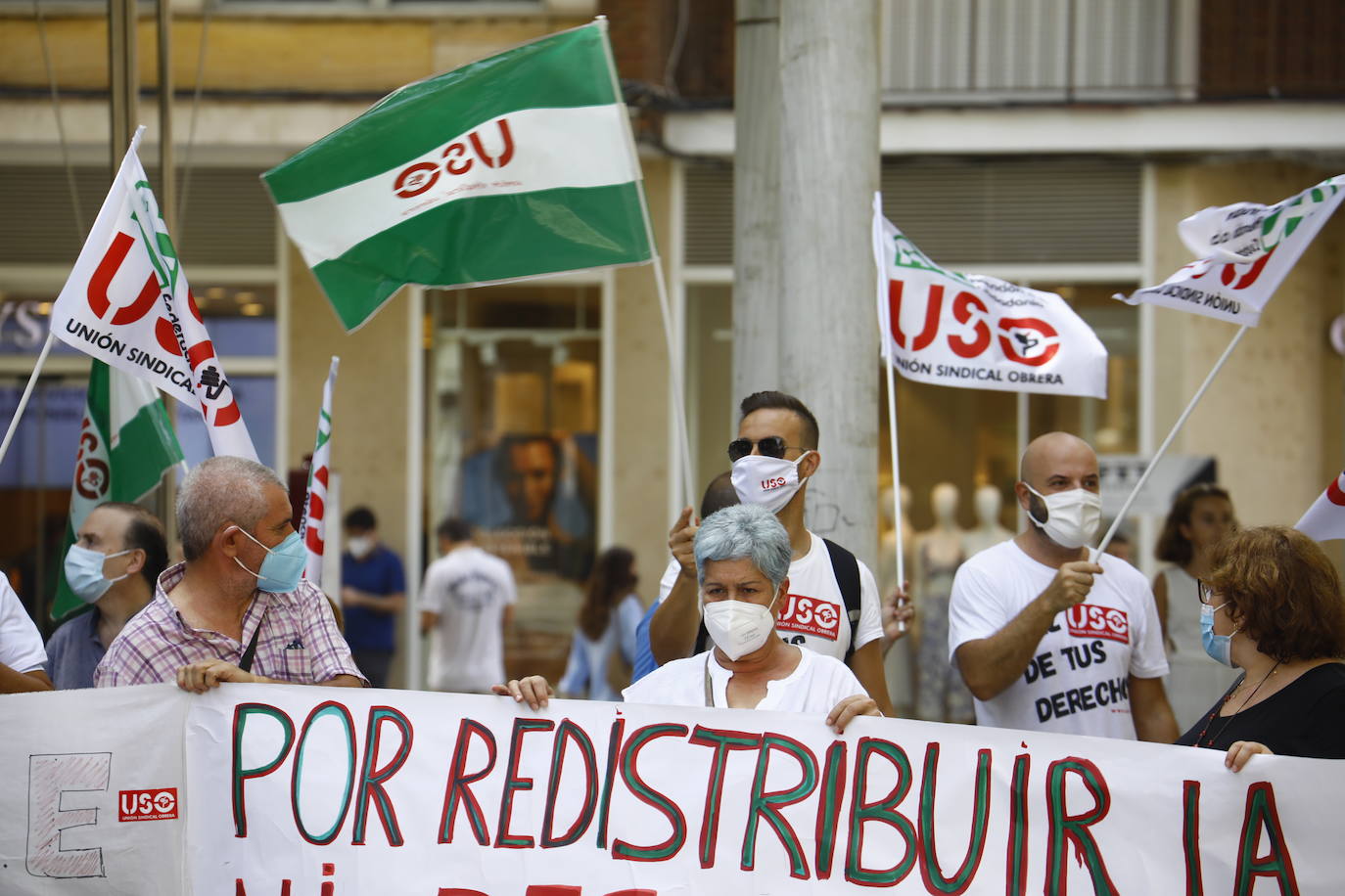 La protesta de los trabajadores de Emergia en Córdoba, en imágenes