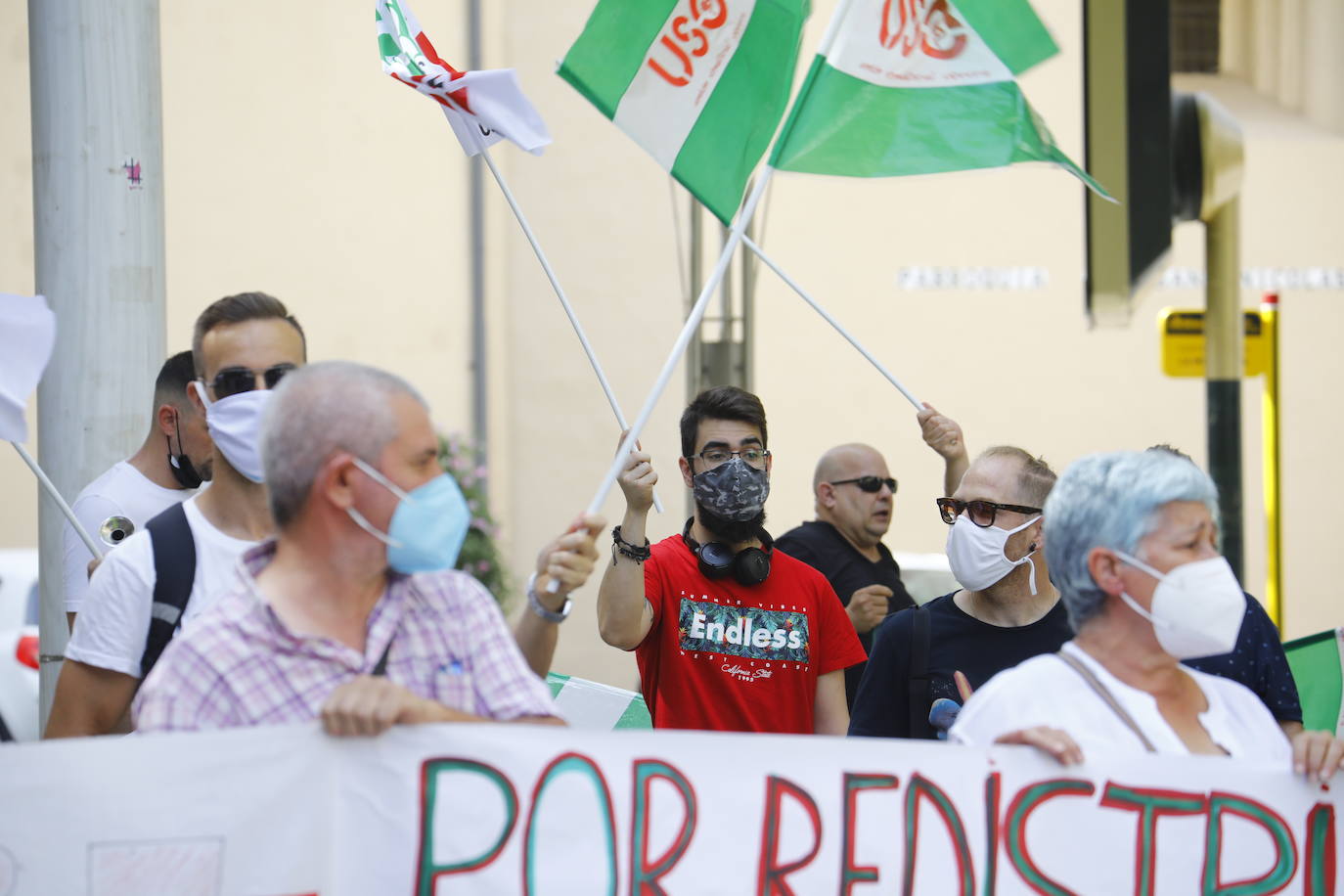 La protesta de los trabajadores de Emergia en Córdoba, en imágenes