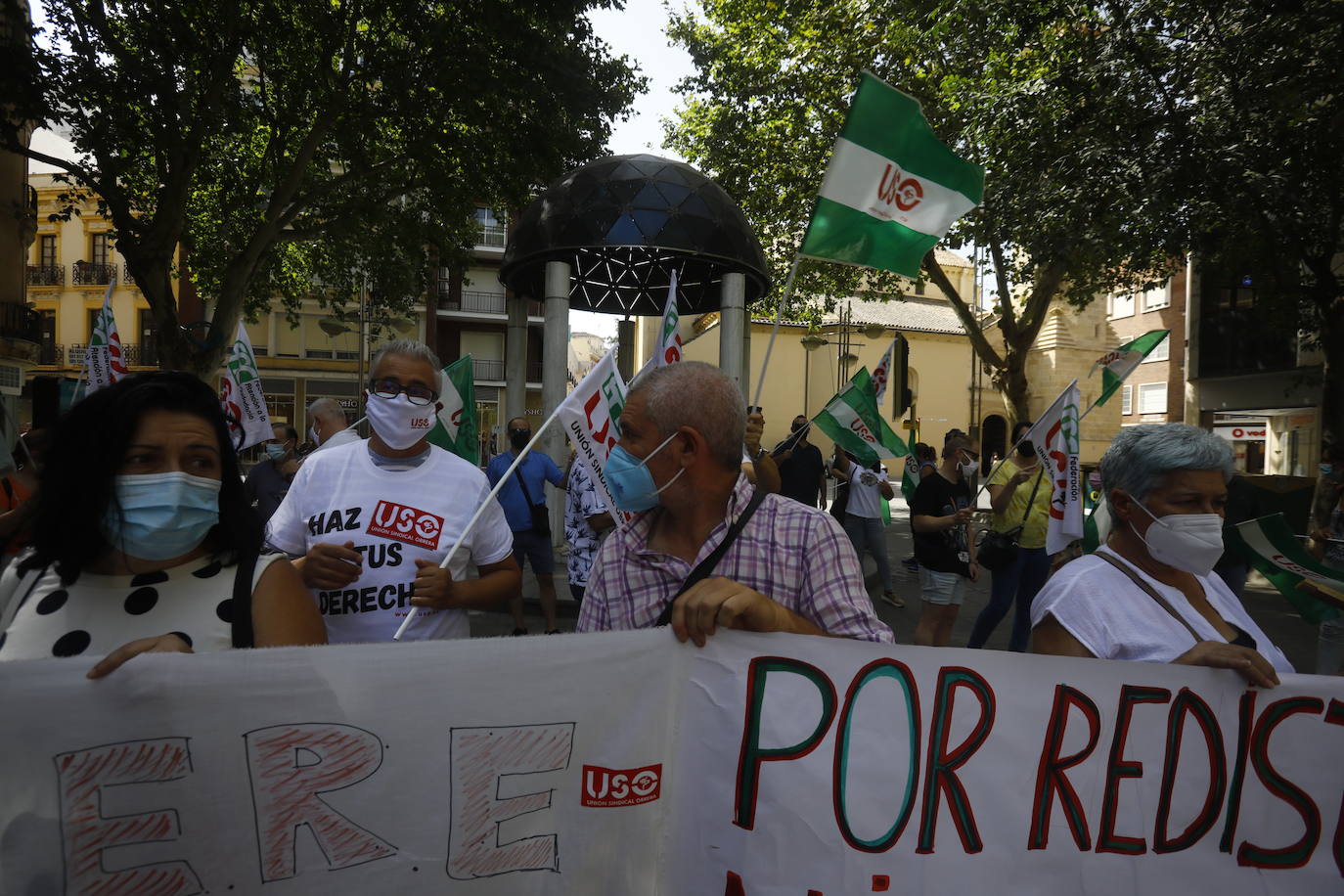 La protesta de los trabajadores de Emergia en Córdoba, en imágenes