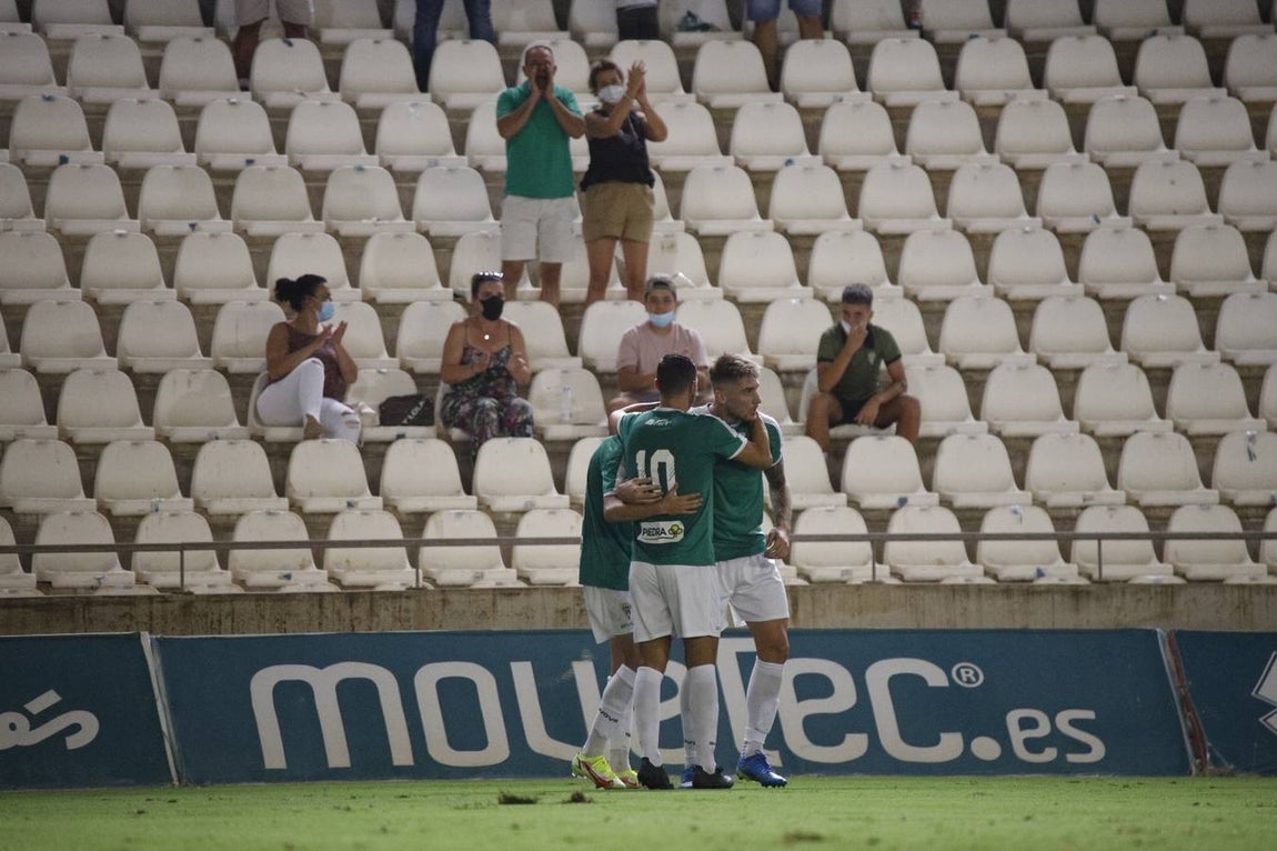 La victoria del Córdoba CF ante el Rayo Majadahonda, en imágenes