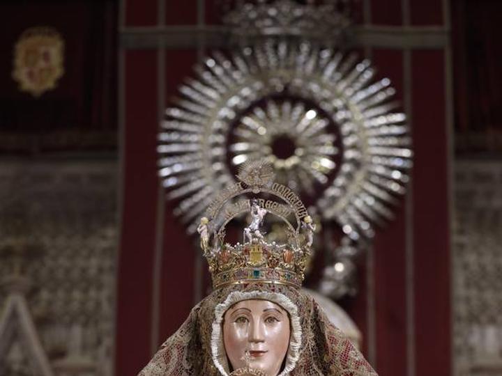 La novena de la Virgen de los Reyes, en imágenes