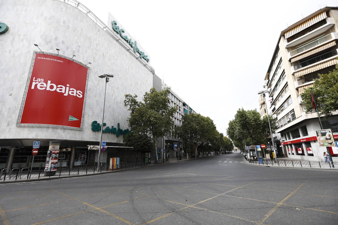 En imágenes, Córdoba desierta en plena ola de calor