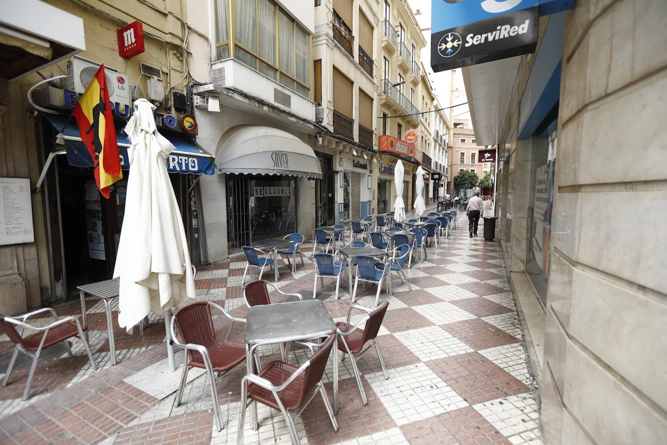 En imágenes, Córdoba desierta en plena ola de calor