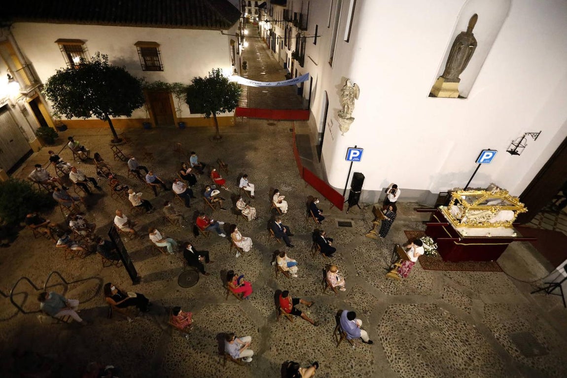 El Vía Lucis de la Virgen del Tránsito de Córdoba, en imágenes
