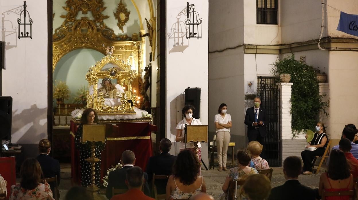 El Vía Lucis de la Virgen del Tránsito de Córdoba, en imágenes