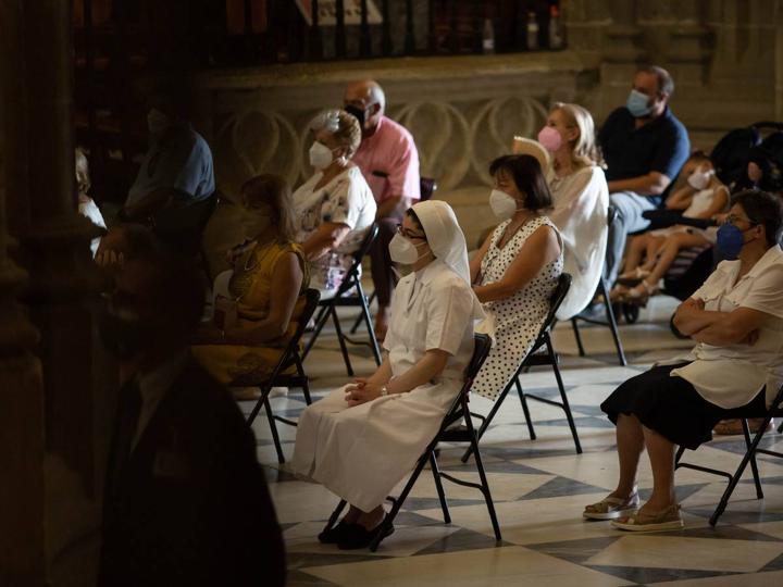 Meneses ha mostrado su deseo de hacer un acto extraordinario con la Virgen de los Reyes