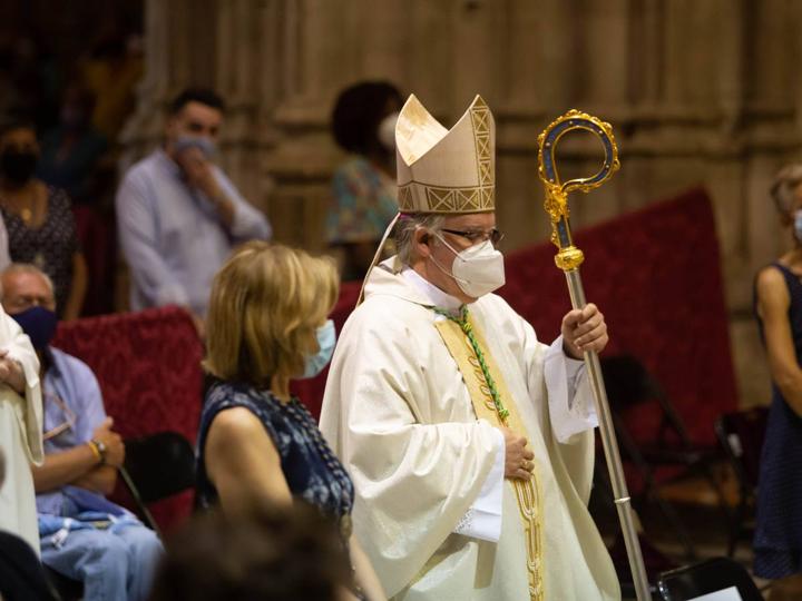 Meneses ha mostrado su deseo de hacer un acto extraordinario con la Virgen de los Reyes