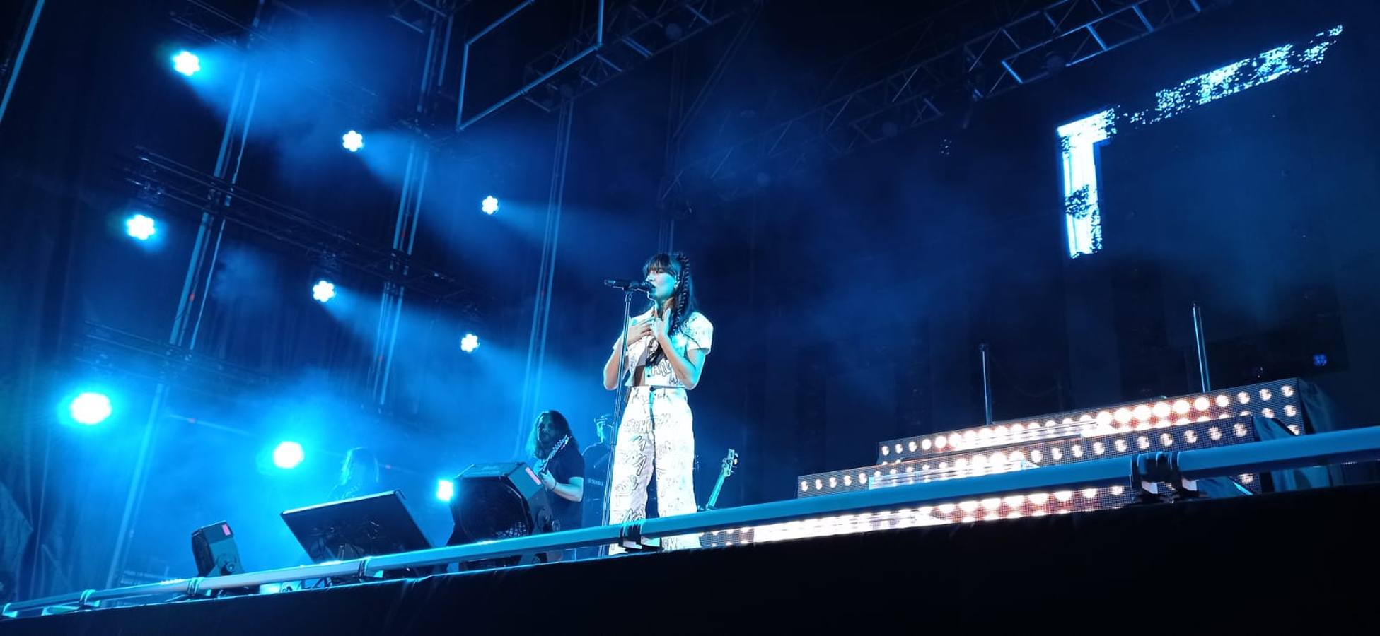 FOTOS: Aitana, derroche de ritmo y coreografía en el Cabaret Festival de El Puerto