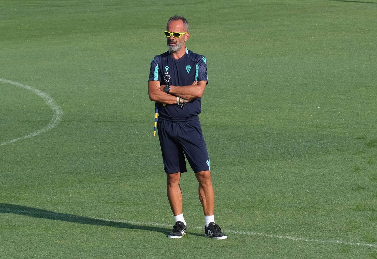 FOTOS: Entrenamiento del Cádiz CF antes de visitar el Benito Villamarín