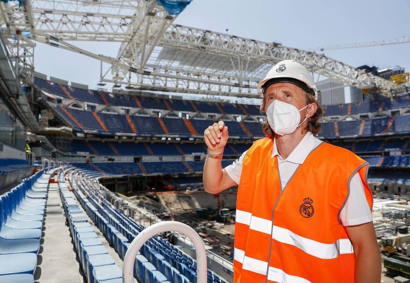 El Bernabéu espera a Modric. El centrocampista croata se ha convertido en uno de los emblemas de Madrid actual. Con la vuelta del público ya aprobada, desde el 11 de septiembre los aficionados blancos podrán volver a disfrutar de los pases del balcánico en directo.