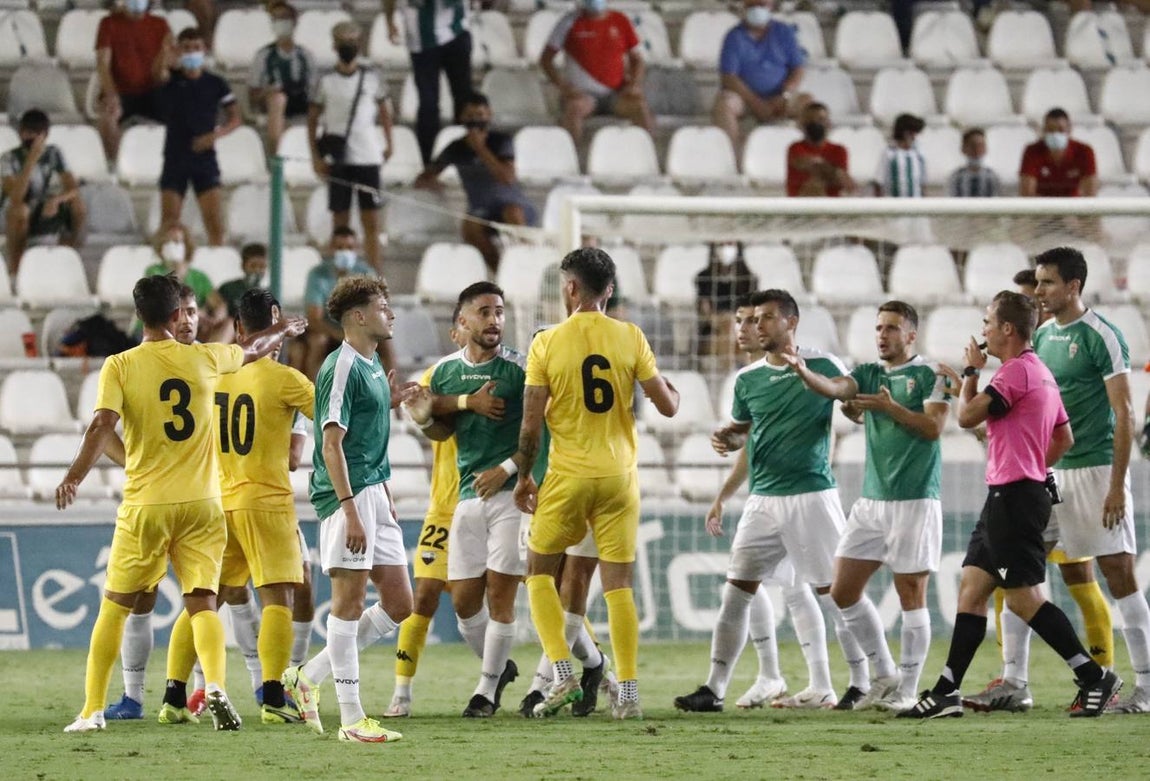 El Córdoba-Extremadura, en imágenes