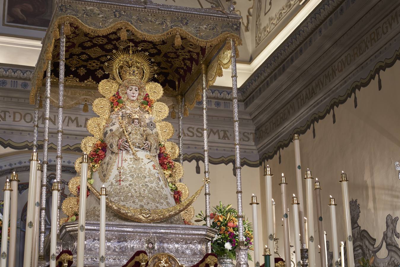 La eucaristía del Rocío Chico, en imágenes