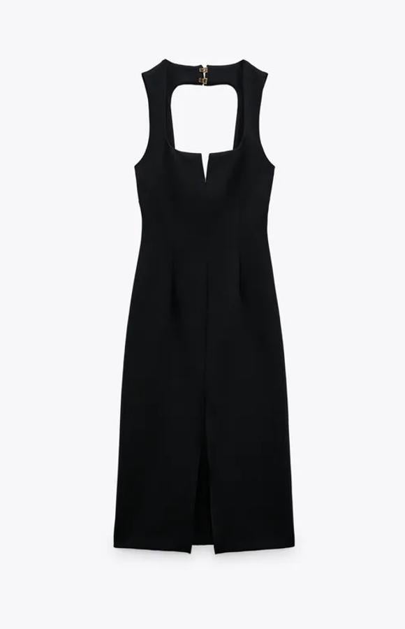 Zara - Los imprescindibles para la vuelta a la ciudad. Vestido midi con escote rectangular y abertura, de Zara. El vestido negro es un básico que nunca falla, y esta temporada no iba a ser menos. Predominan los cortes rectos y siluetas midi, como este modelo, muy adecuado para estilizar la figura. Precio: 39,95€.