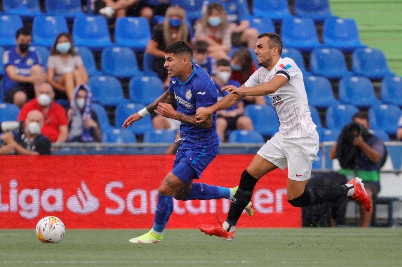 Partido ﻿entre el Getafe y El Sevilla disputado en el Coliseum Alfonso Pérez