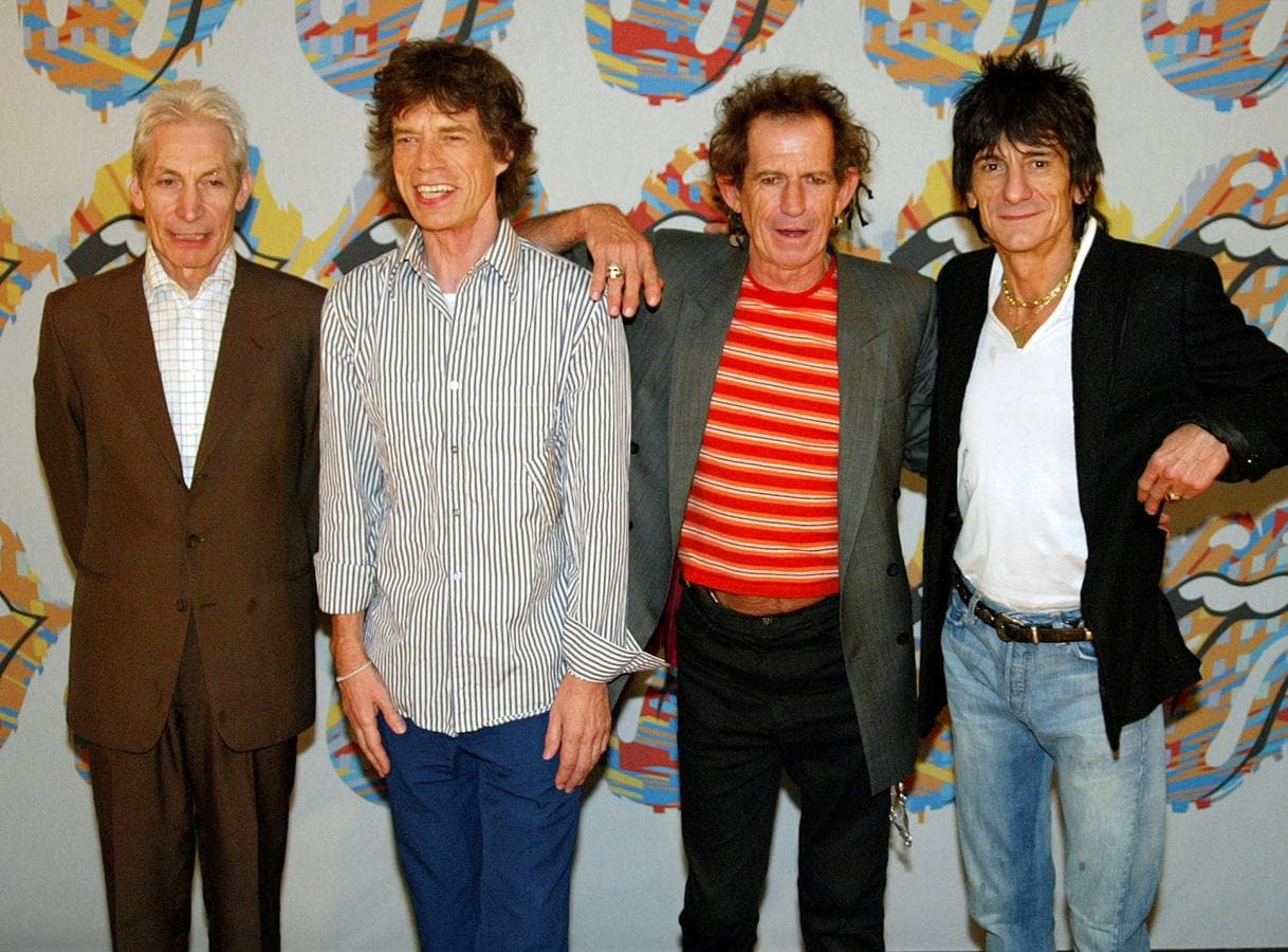 Charlie Watts, Mick Jagger, Keith Richards y Ron Wood posan durante una sesión fotográfica en Munich, en junio de 2003. 