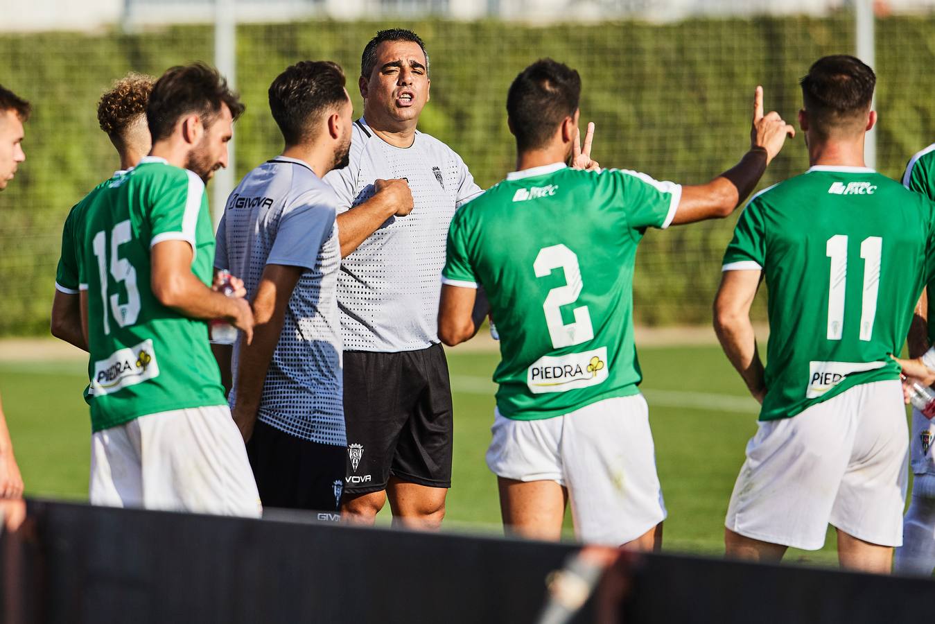 El partido entre el Recreativo Granada y el Córdoba CF, en imágenes