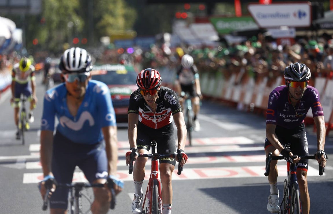 La Vuelta Ciclista a España a su paso por Córdoba, en imágenes