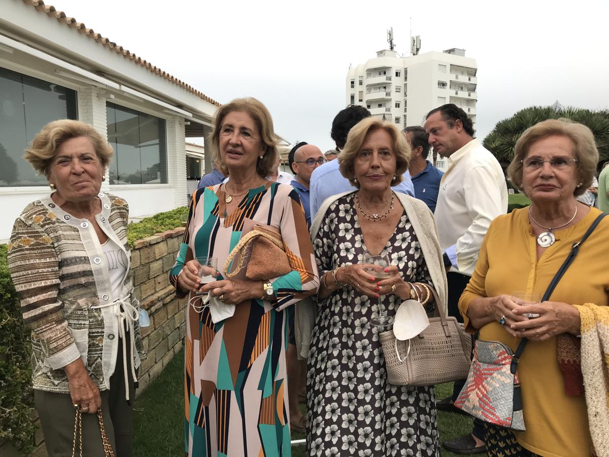 Montserrat Aldívar, Emi Fernández, Pilar Castaño y Juana Marínez.. 