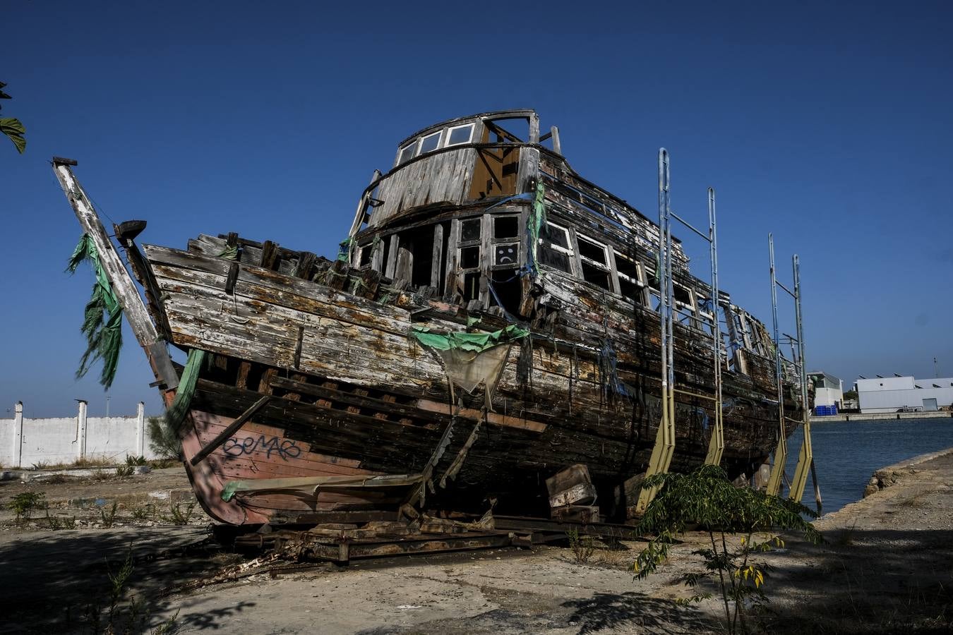 Fotos: El Vaporcito de El Puerto, diez años después de su hundimiento