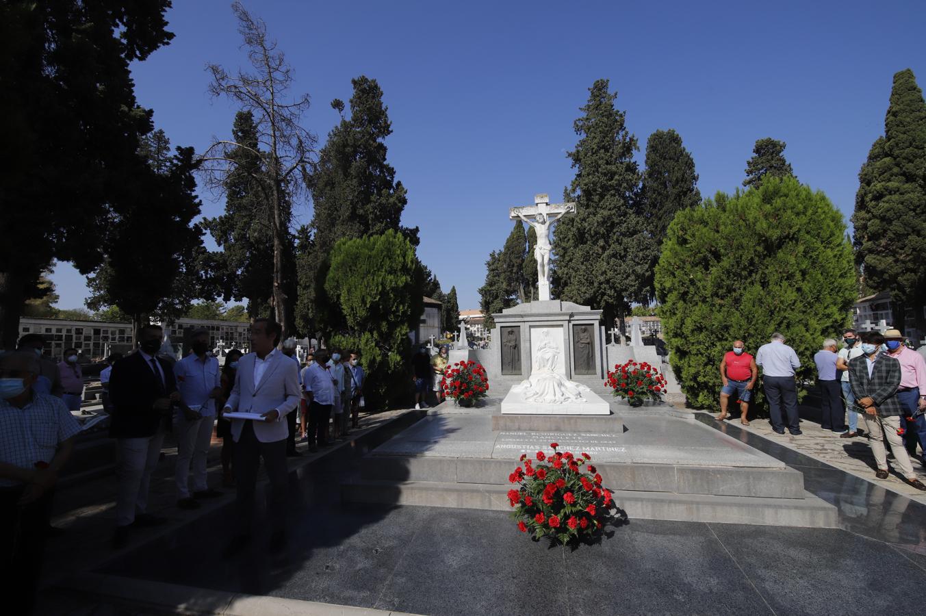 El homenaje a Manolete en el 74 aniversario de su muerte, en imágenes