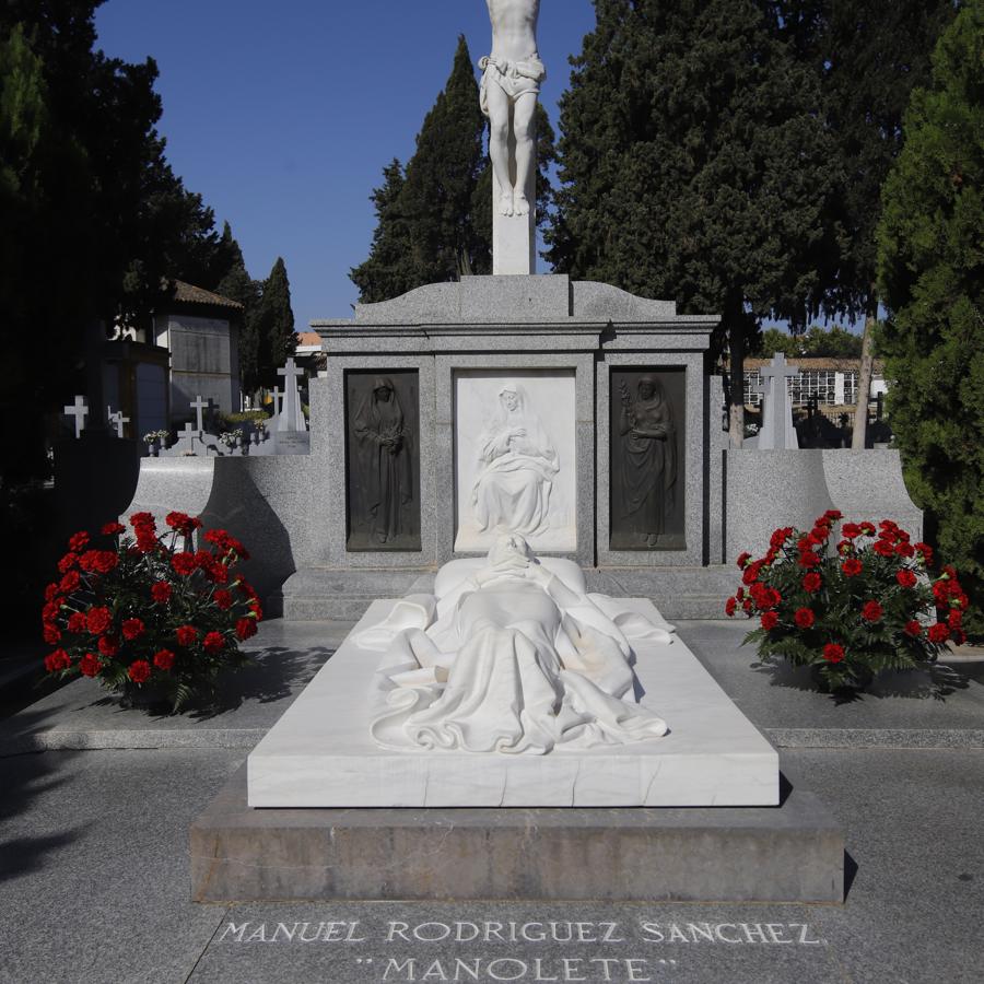 El homenaje a Manolete en el 74 aniversario de su muerte, en imágenes