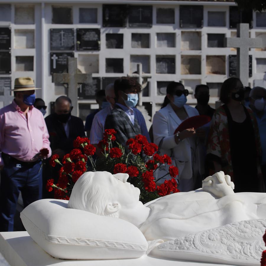 El homenaje a Manolete en el 74 aniversario de su muerte, en imágenes