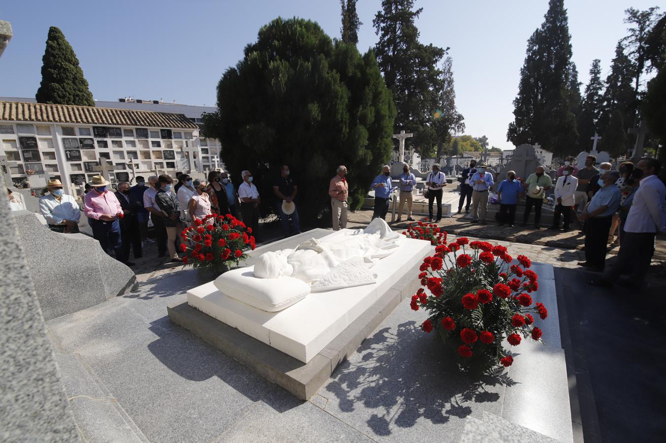 El homenaje a Manolete en el 74 aniversario de su muerte, en imágenes