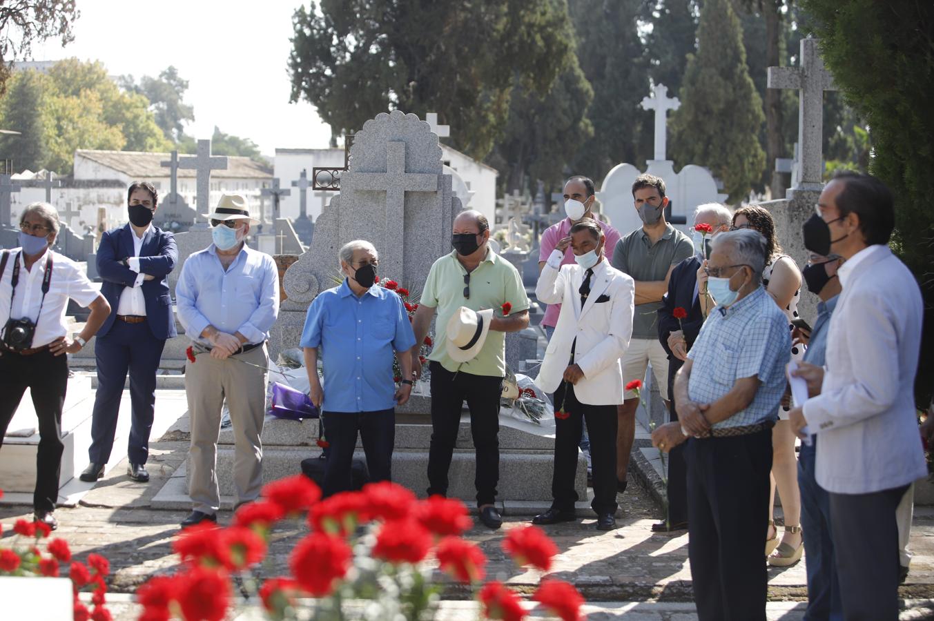 El homenaje a Manolete en el 74 aniversario de su muerte, en imágenes