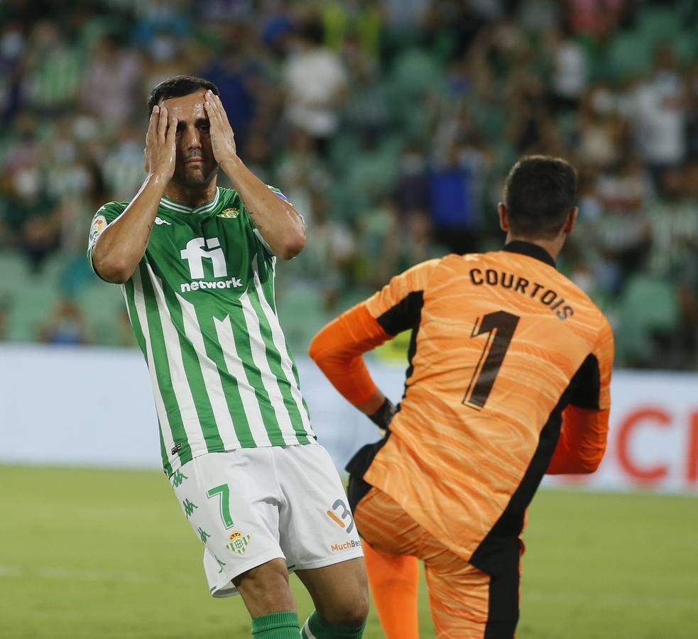 Partido entre el Real Betis y el Real Madrid disputado en el Benito Villamarín