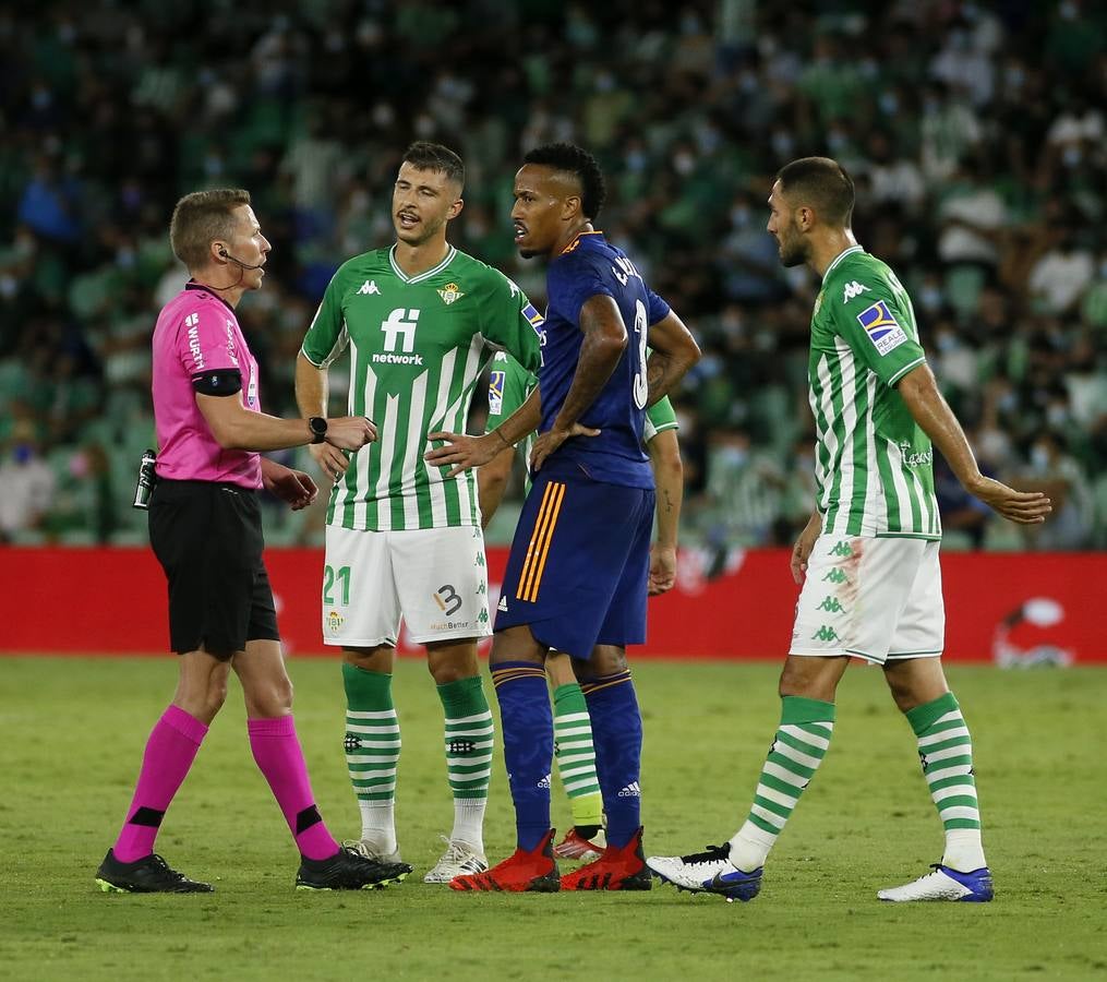 Partido entre el Real Betis y el Real Madrid disputado en el Benito Villamarín