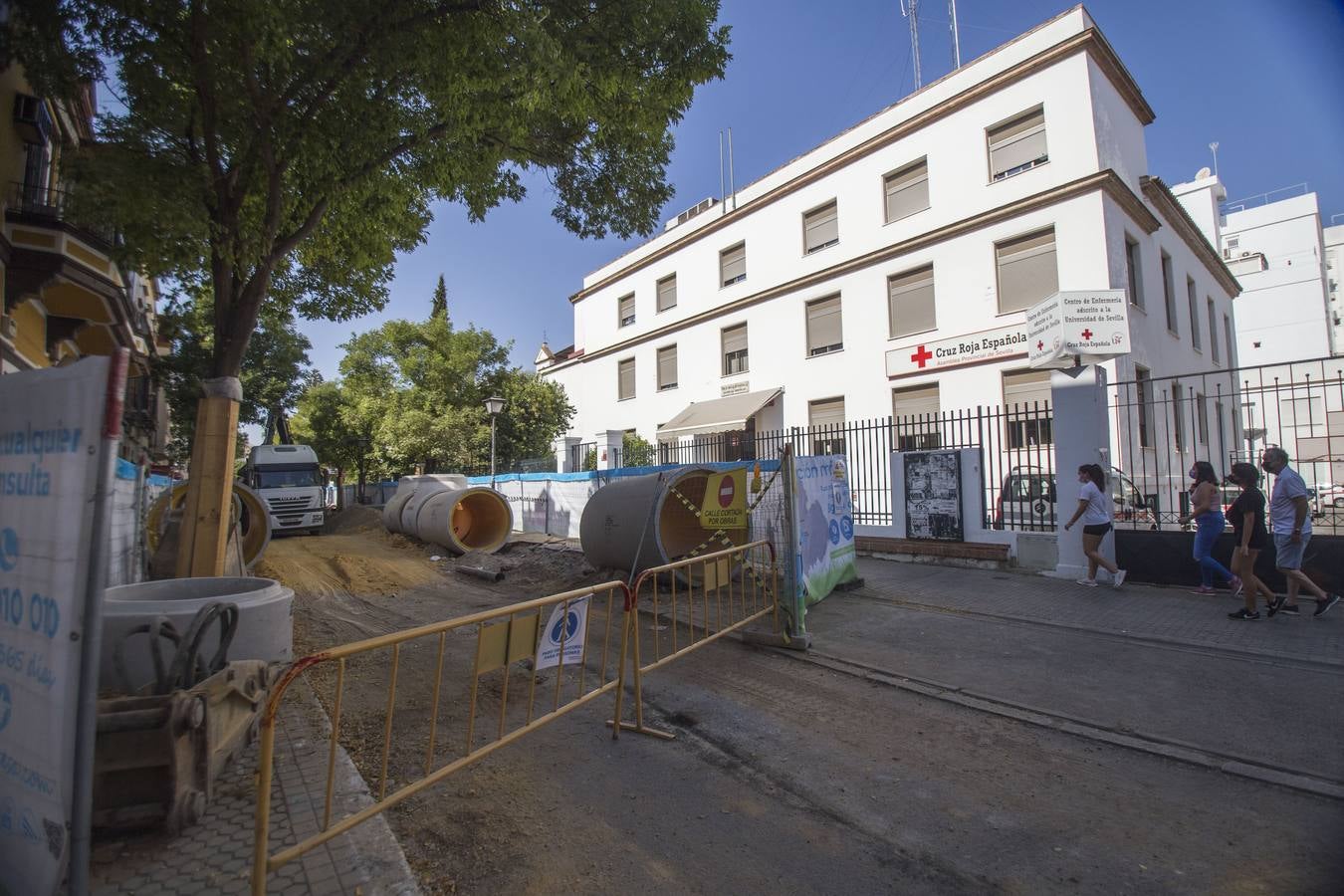 Obras en la avenida de la Cruz Roja y Torneo que se encontrarán los sevillanos a la vuelta de las vacaciones