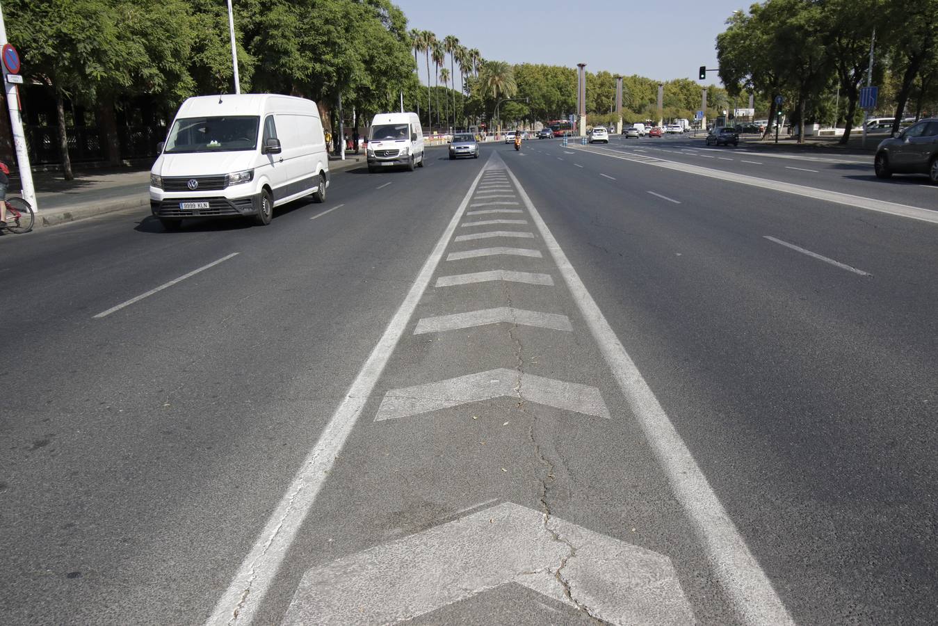 Obras en la avenida de la Cruz Roja y Torneo que se encontrarán los sevillanos a la vuelta de las vacaciones