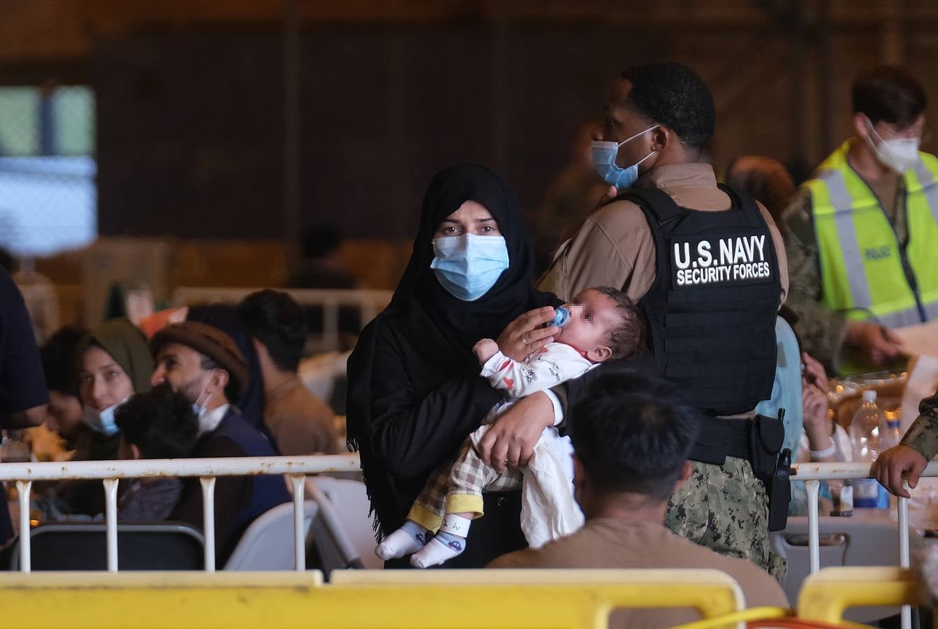 FOTOS: Así viven los refugiados afganos en la Base Naval de Rota