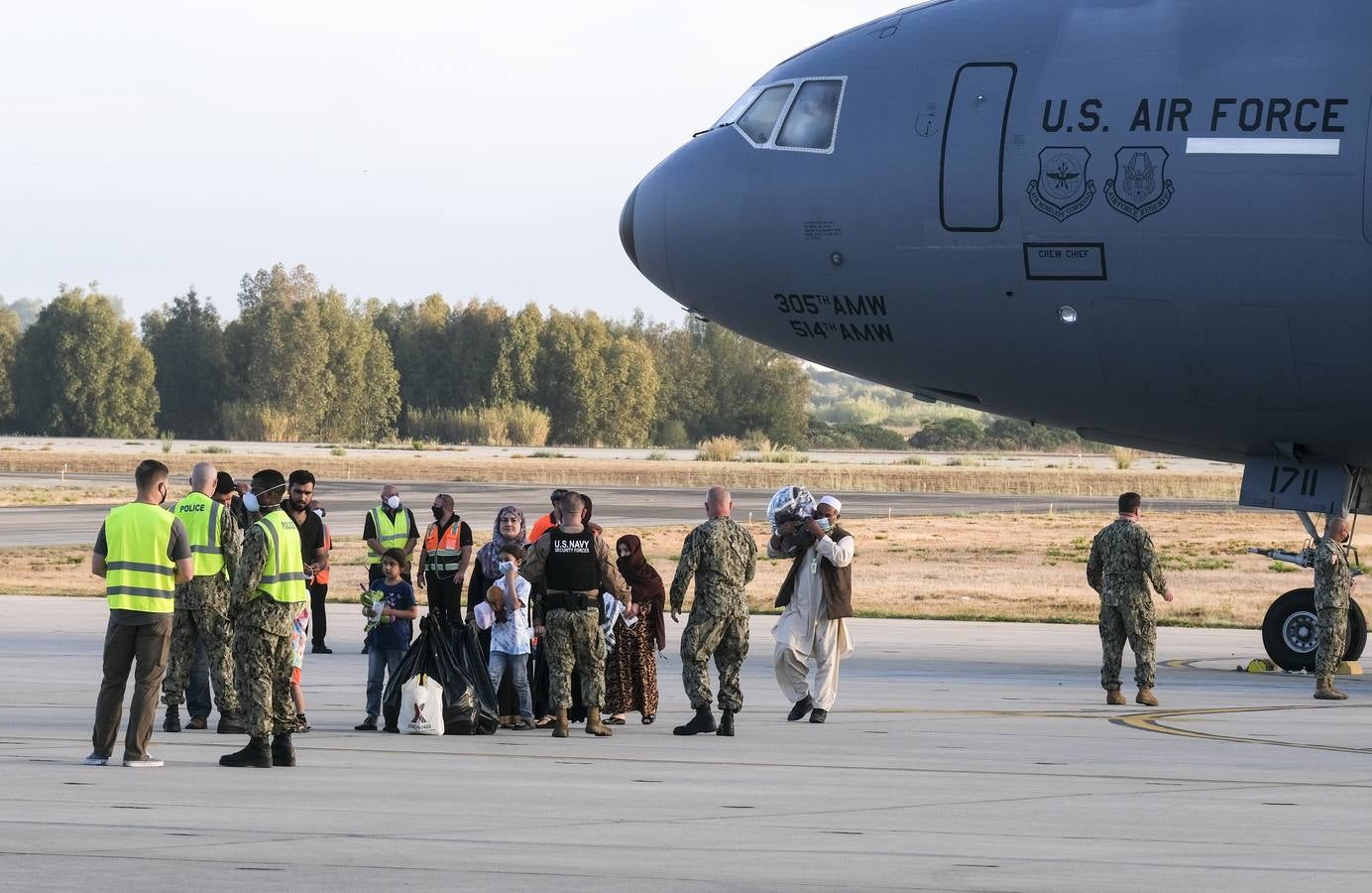 FOTOS: Así viven los refugiados afganos en la Base Naval de Rota