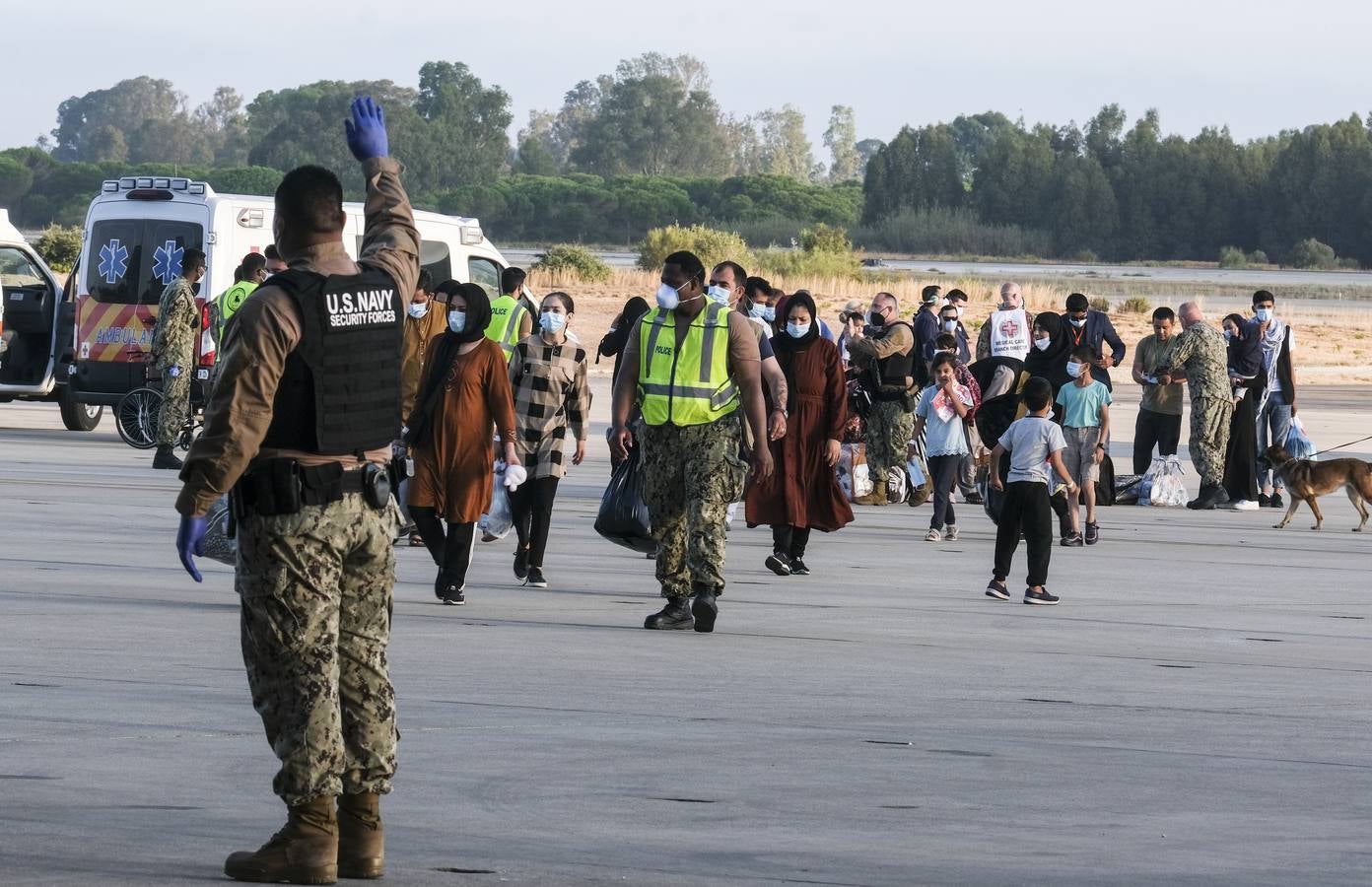 FOTOS: Así viven los refugiados afganos en la Base Naval de Rota