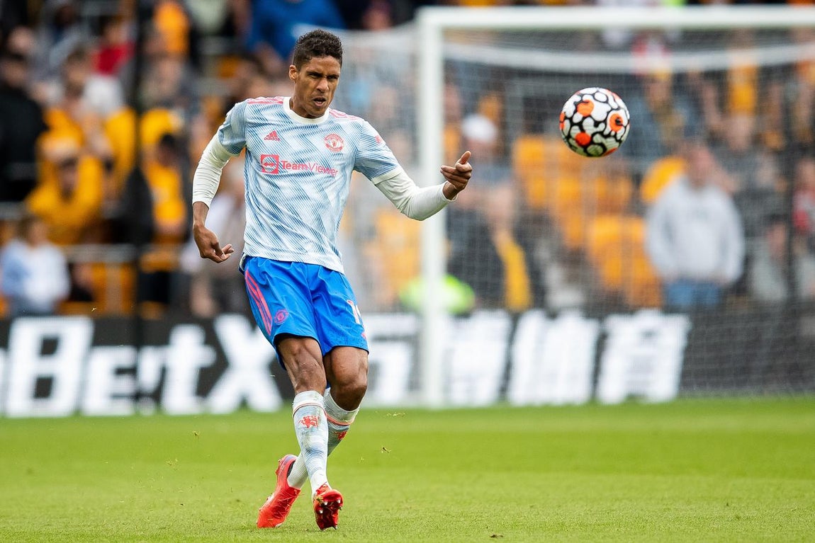 Raphael Varane. Valor: 70 millones. Defensa, 28 años. El Manchester United pagó 40 millones al Real Madrid.