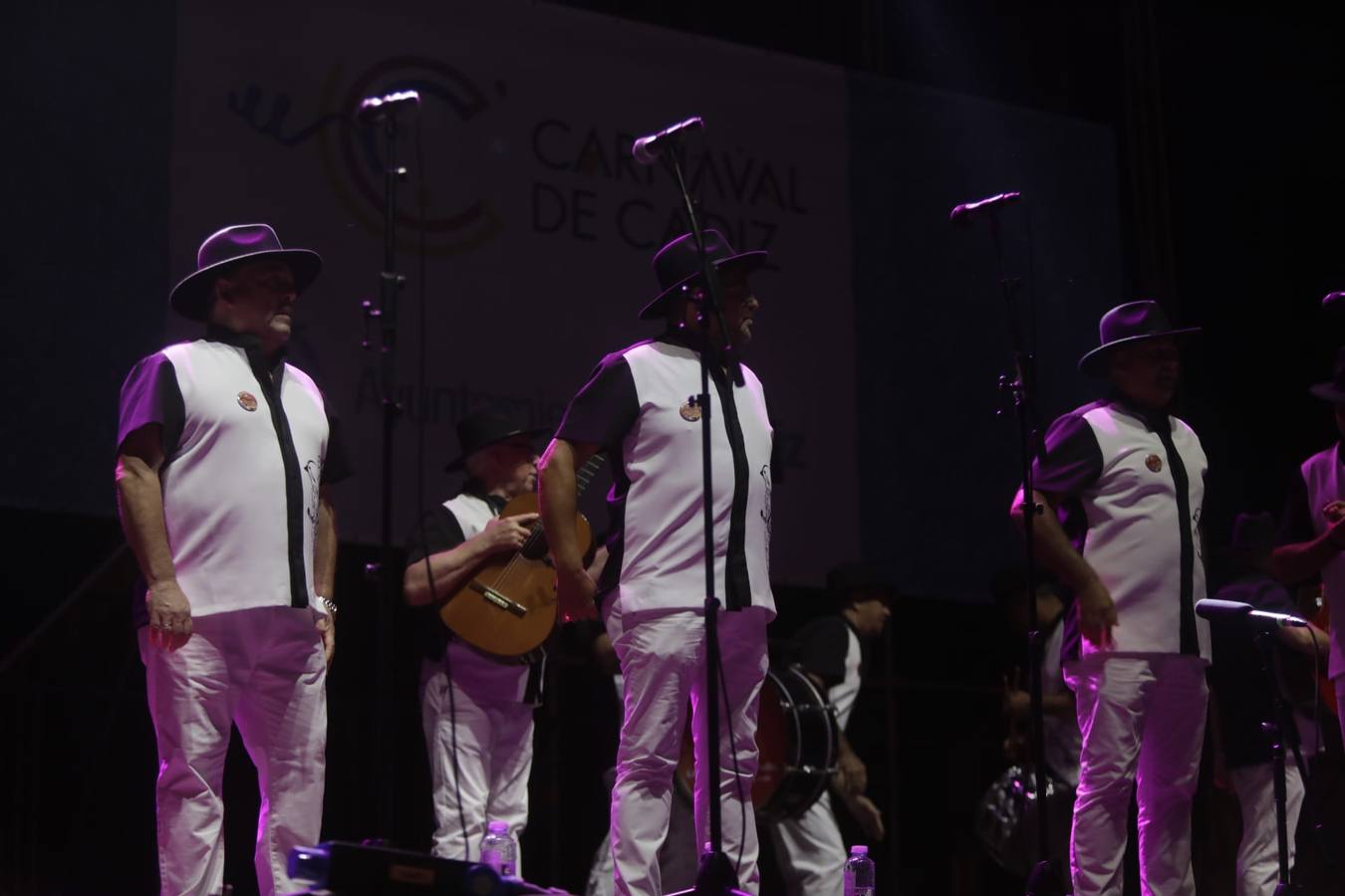 FOTOS: Cádiz recuerda a ‘Caracol’ y a Rocío Hermida