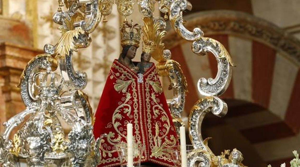 La misa en honor a la Virgen de la Fuensanta de Córdoba, en imágenes