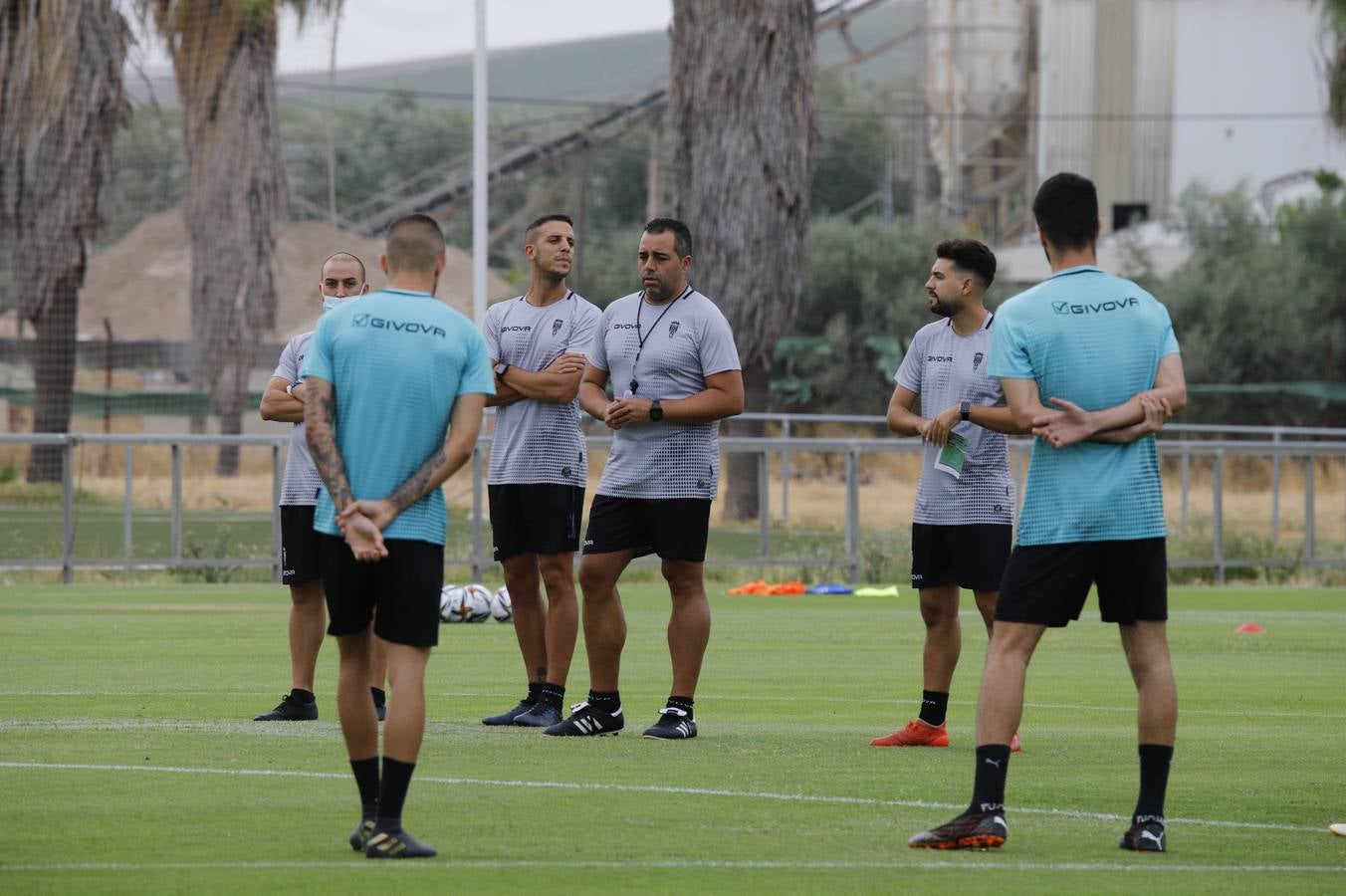 El entrenamiento del Córdoba CF en la festividad de la Virgen de la Fuensanta, en imágenes