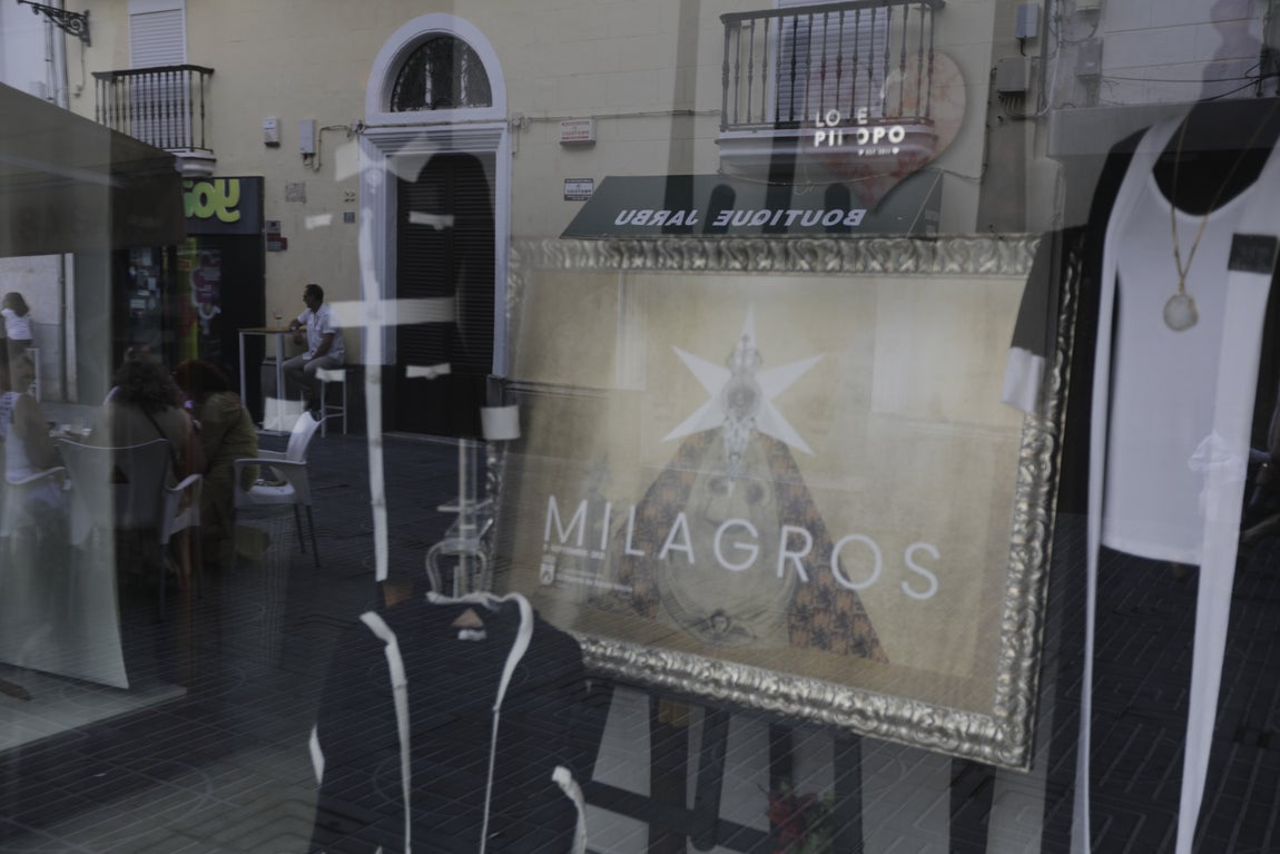 En imágenes: Así ha sido la procesión de la Virgen de los Milagros, en El Puerto